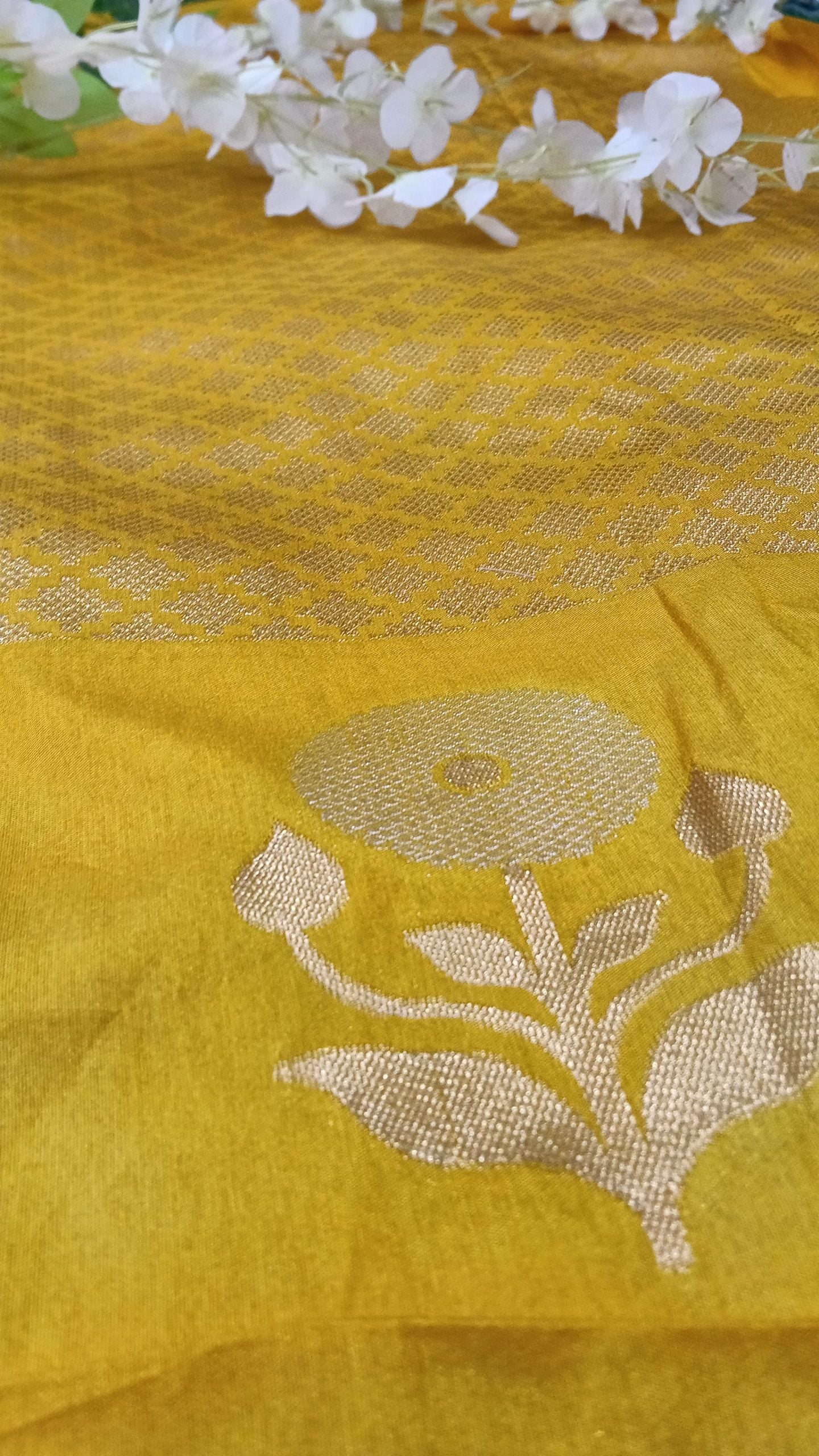Banarasi Silk Saree with Weaving - BBS129A