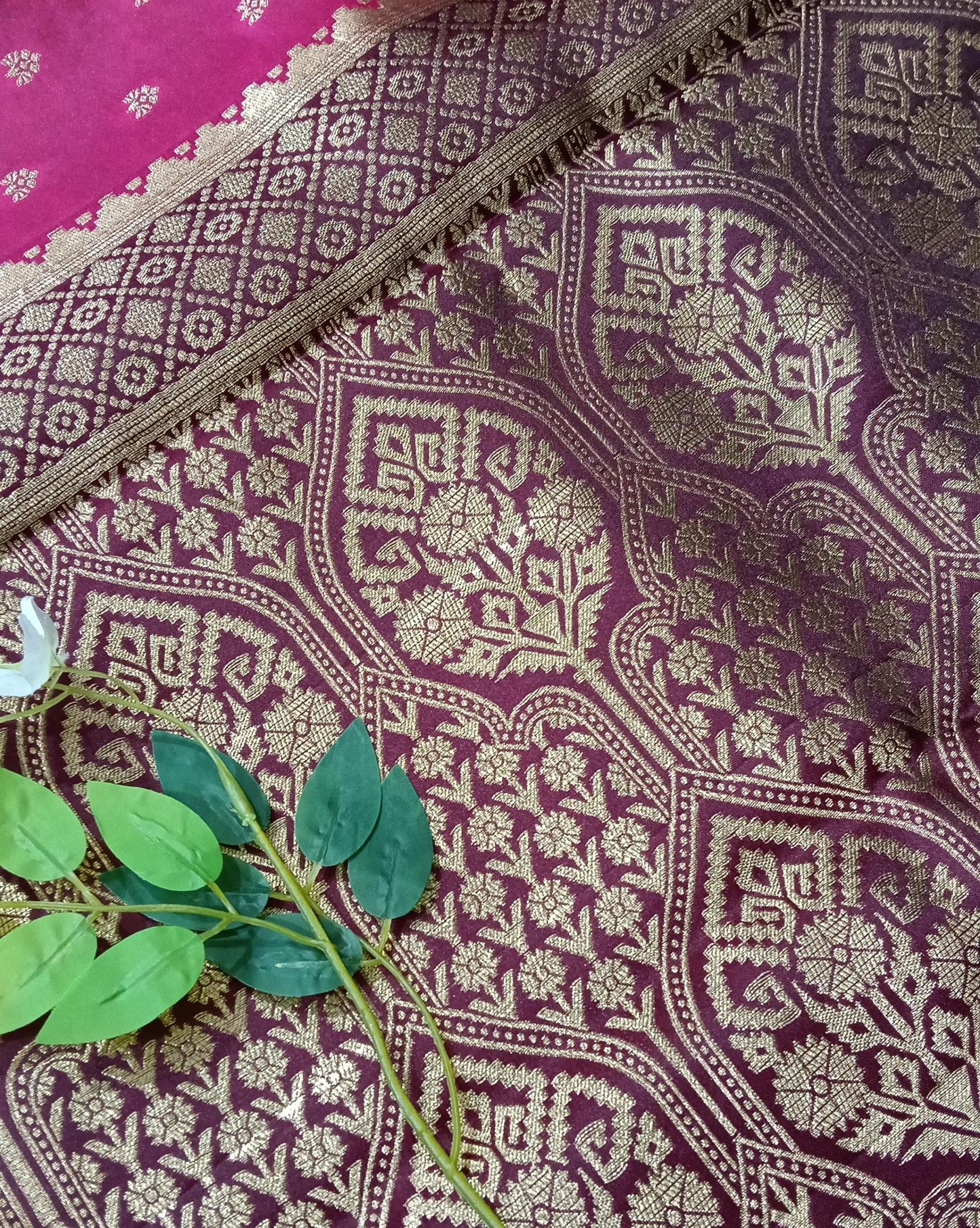 Chiniya Pattu Saree with small Weaving buta - BBS130D