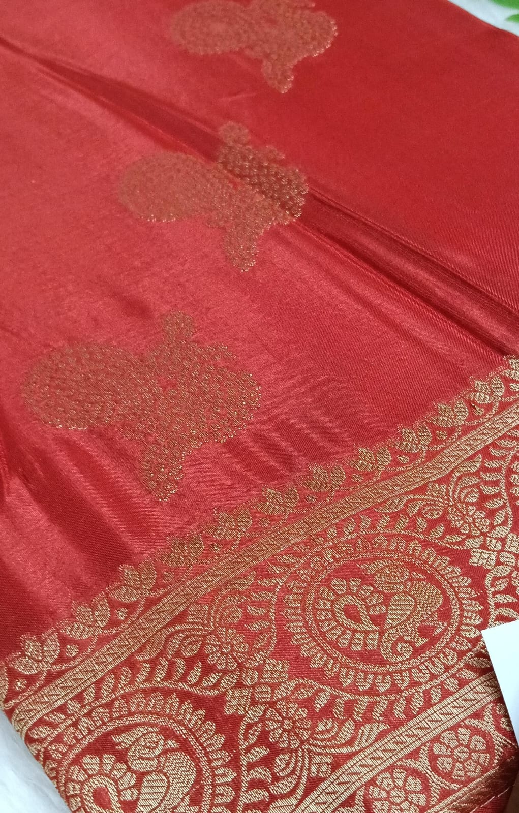 Banarasi Mashroo Saree with Weaving border and buta - BBS074