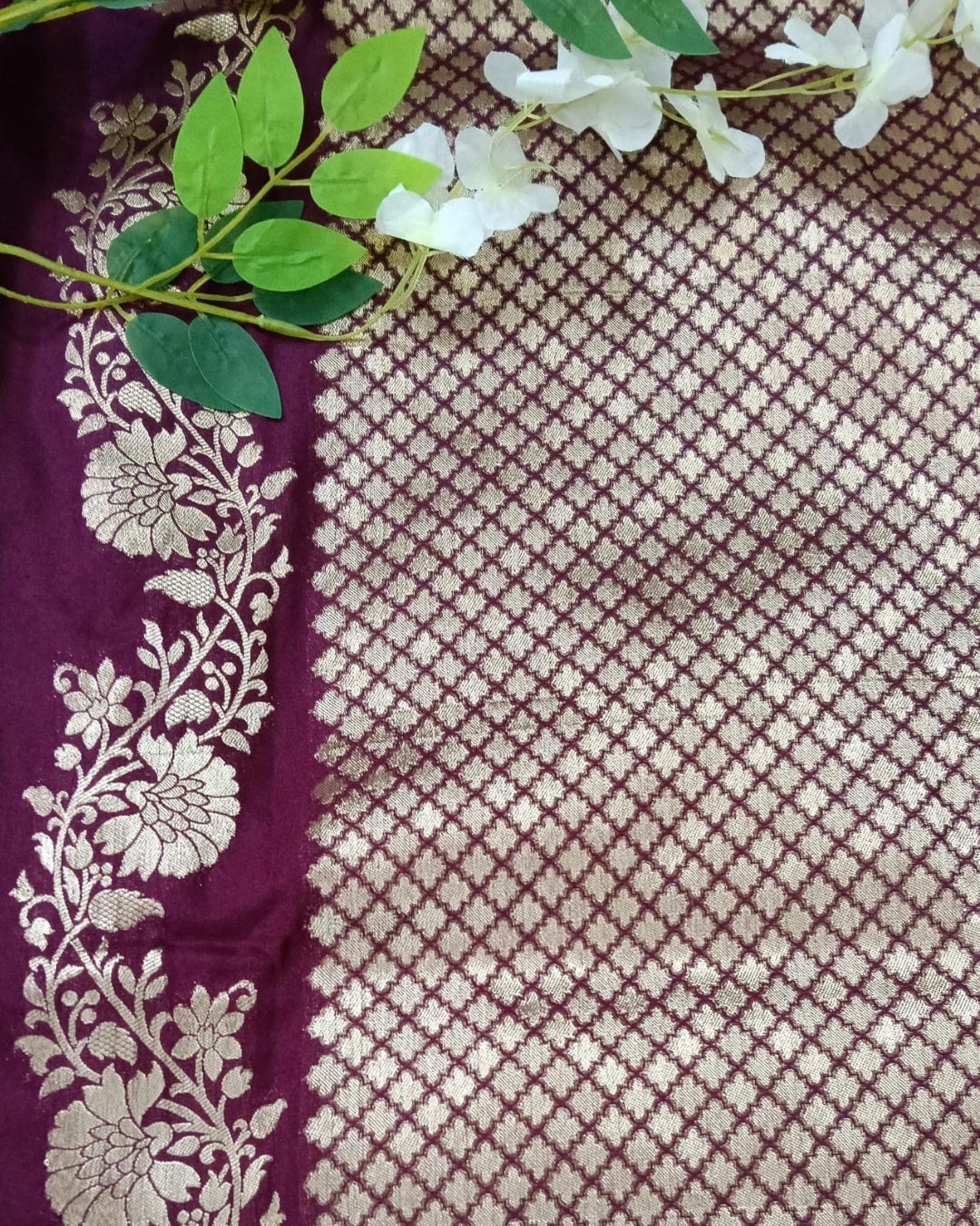 Banarasi Chiffon Saree with Weaving - BBS084