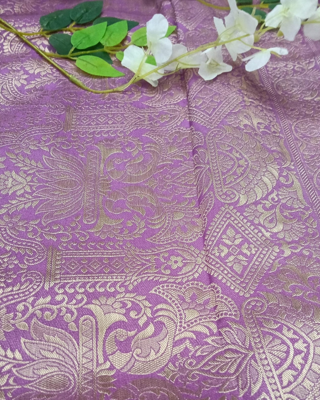 Banarasi Crape Silk saree with Jalli Design - BBS078
