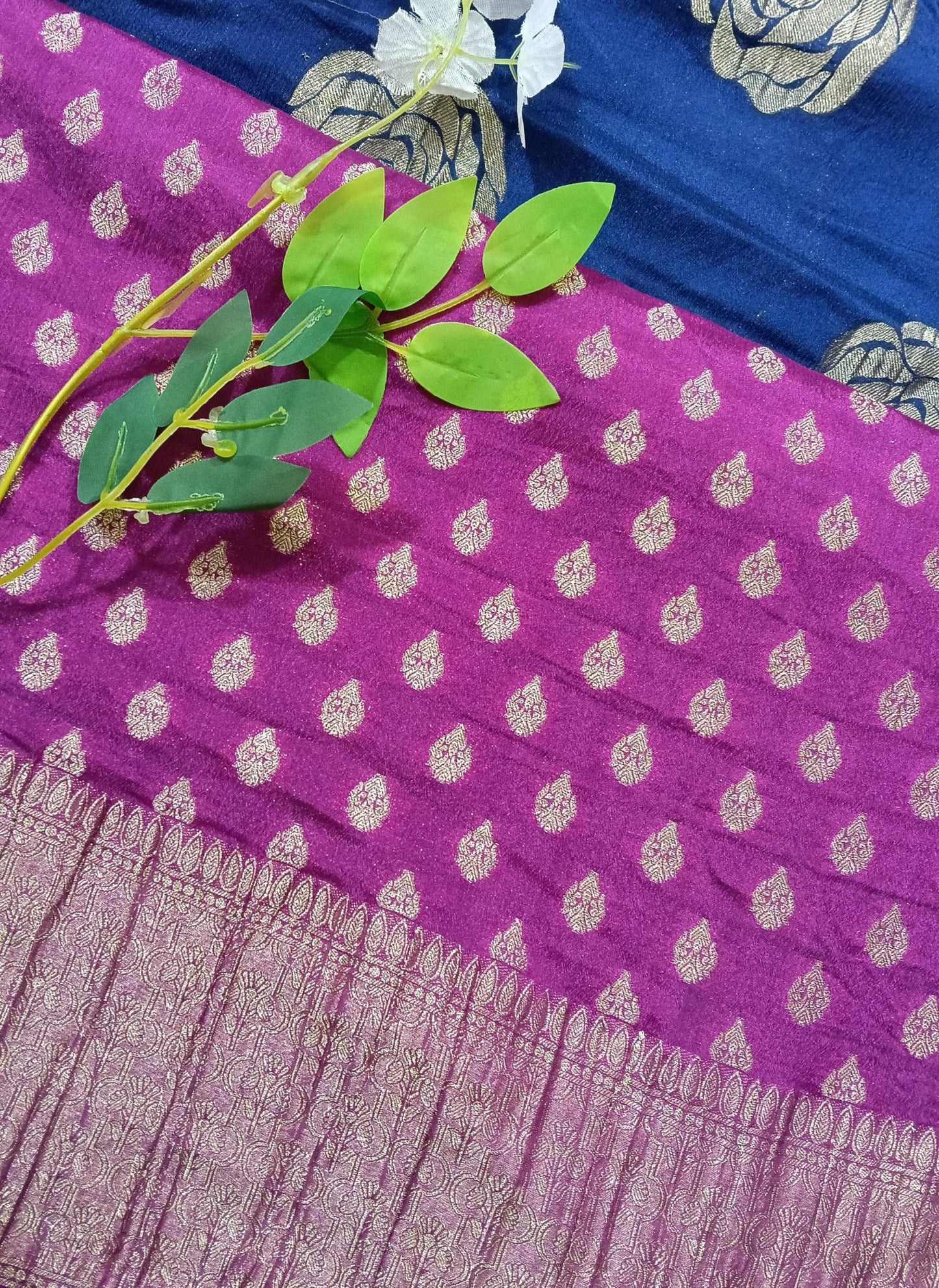 Banarasi chiffon Georgette Saree with Crushed Border - BBS107F