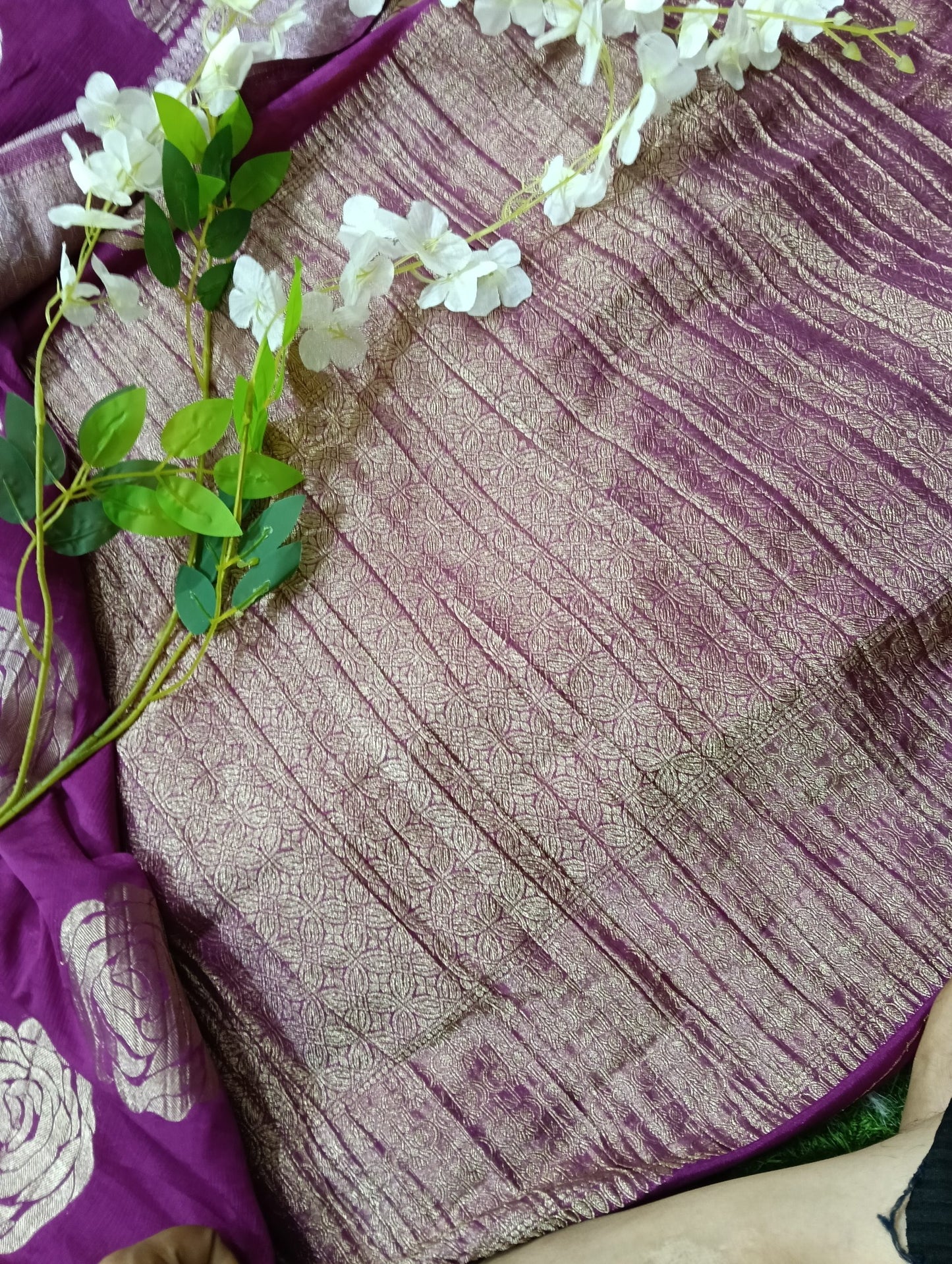 Banarasi chiffon Georgette Saree with Crushed Border - BBS107A