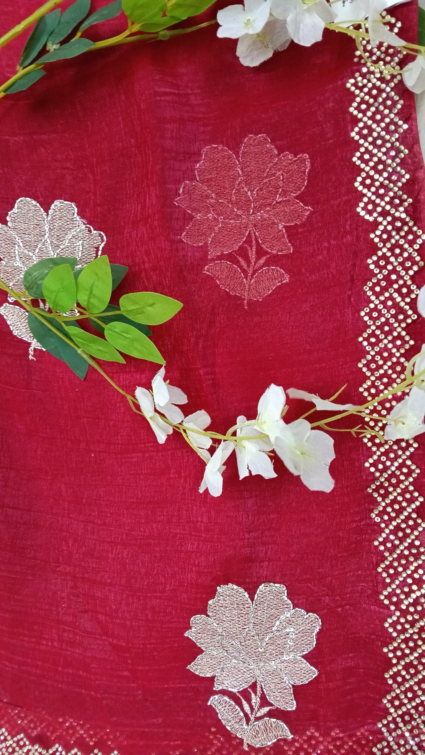 Designer Crushed Georgette Saree with scallop border of Hand Work - BBS109C