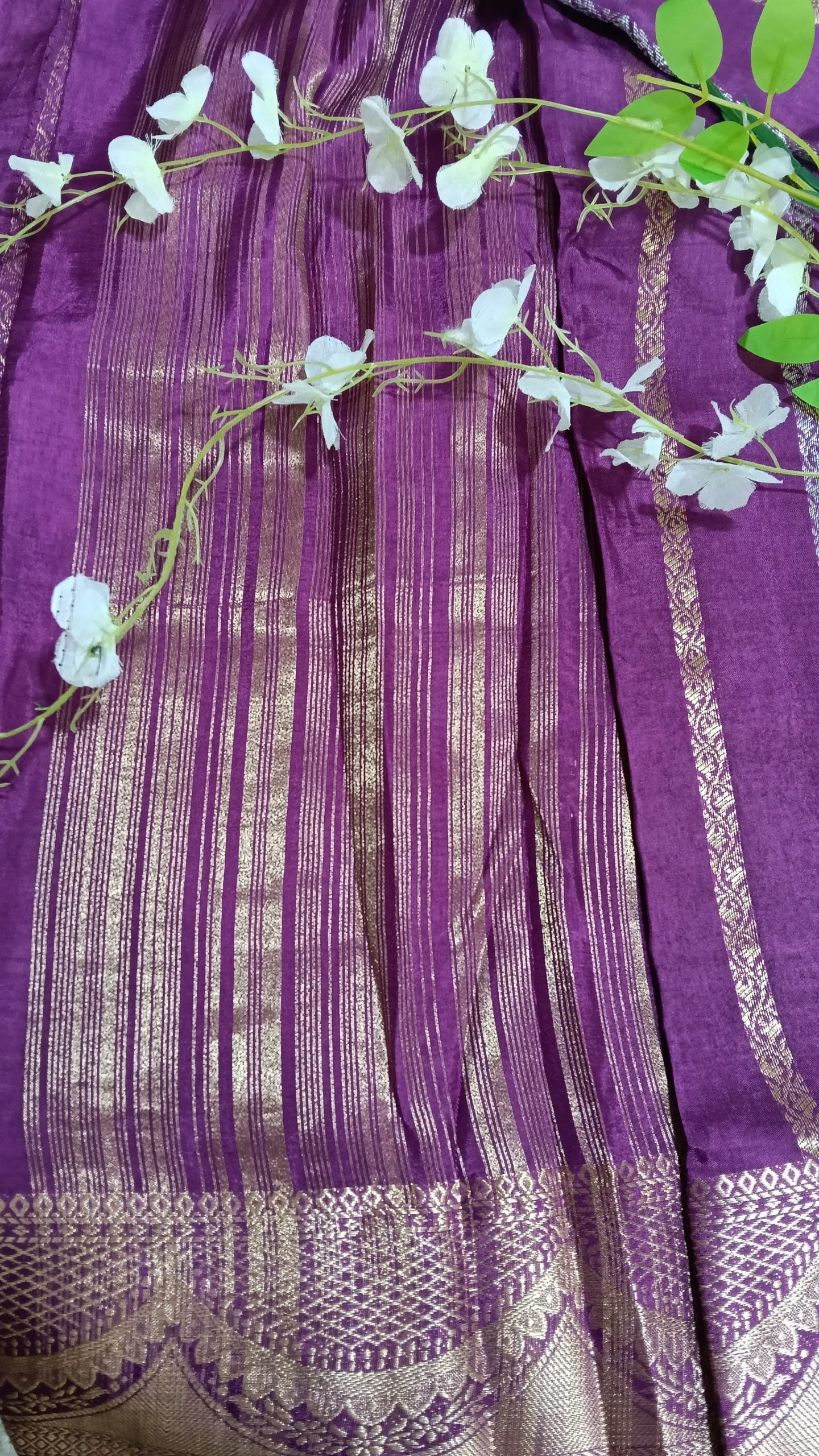 Banarasi Raw Mango Saree with Scallop border Design - BBS123D