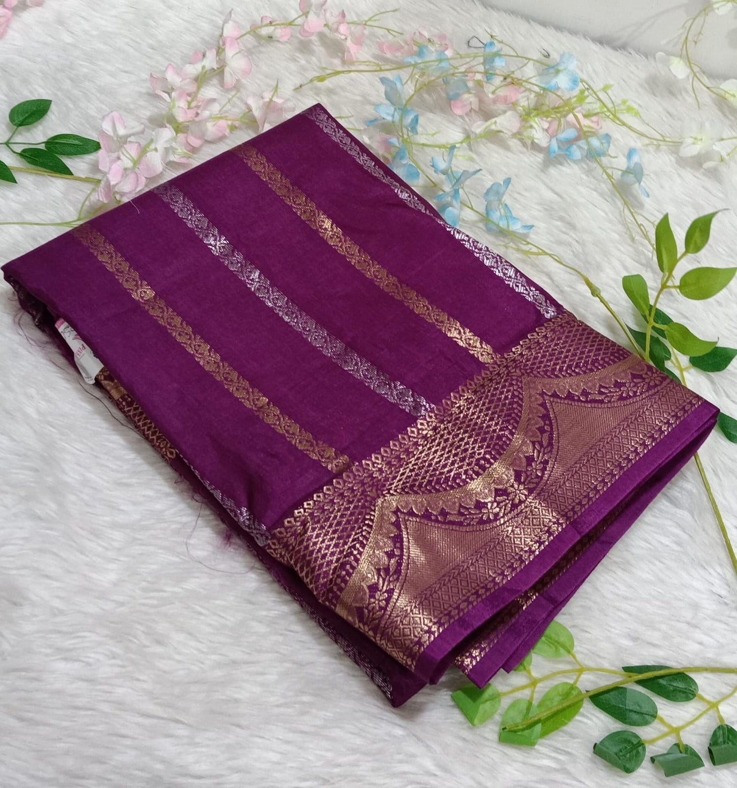 Banarasi Raw Mango Saree with Scallop border Design - BBS123D