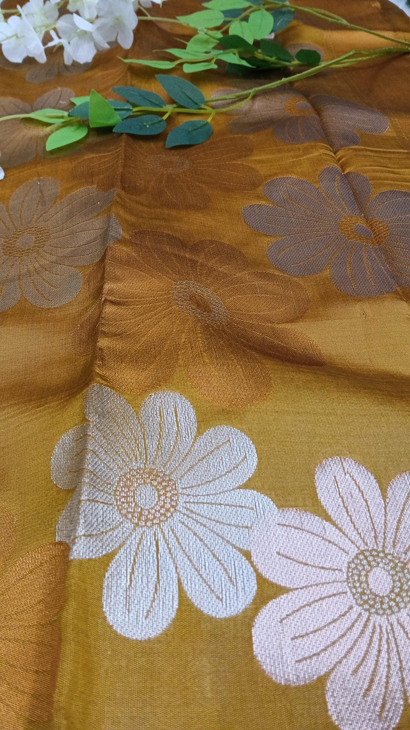 Banarasi soft Silk Saree with Weaving - BBS124D