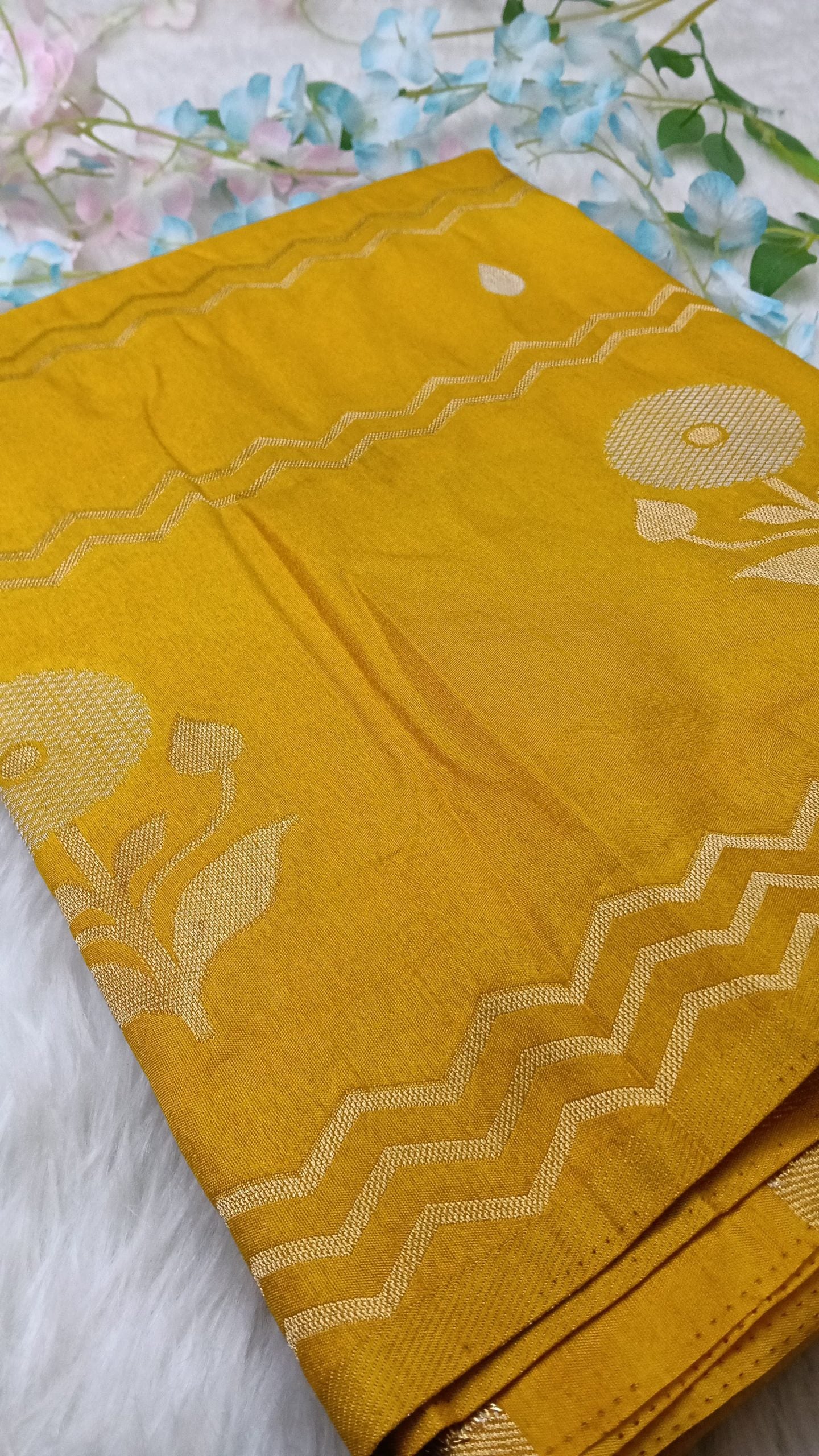 Banarasi Silk Saree with Weaving - BBS129A