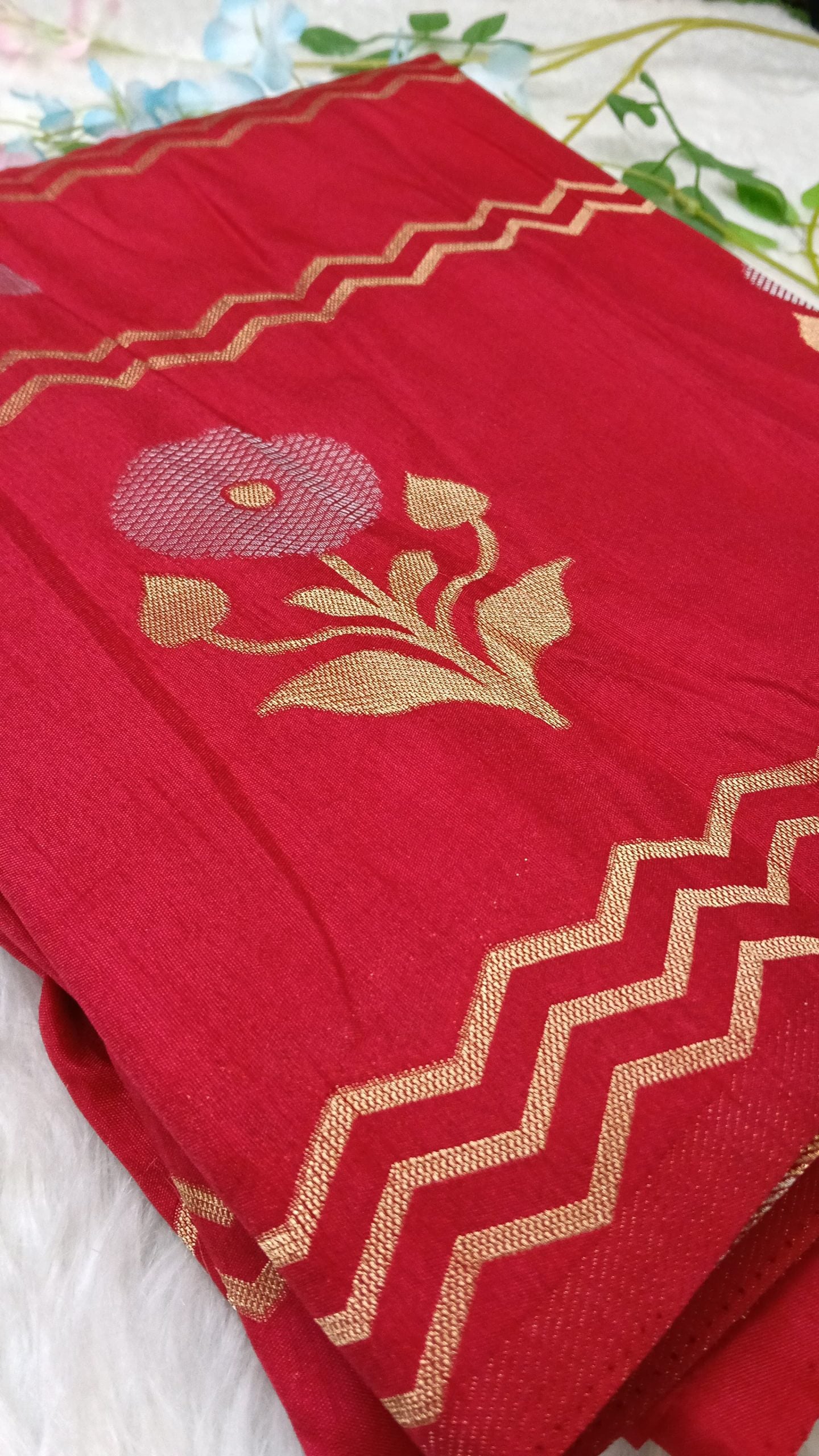 Banarasi Silk Saree with Weaving - BBS129B